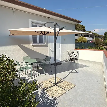 Villa Paestum 招待所 帕埃斯图姆