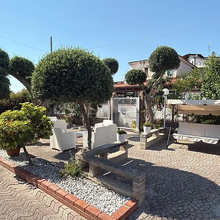 Villa Paestum 3*