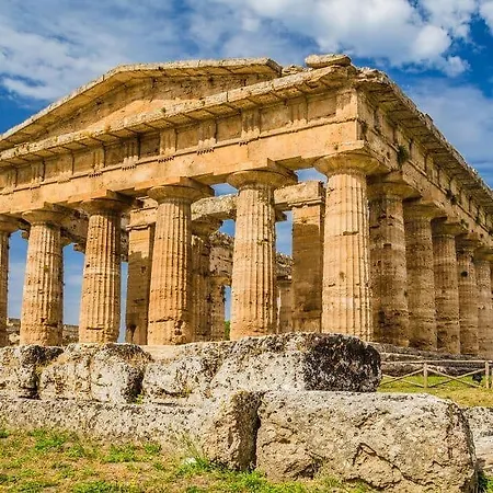 招待所 Villa Paestum 3*